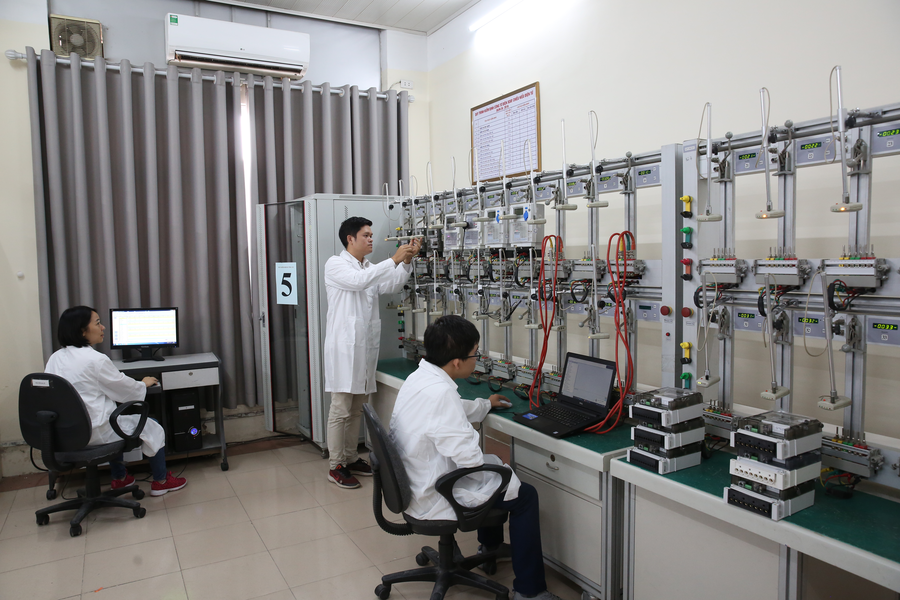 Ứng dụng thiết bị số kiểm định công tơ