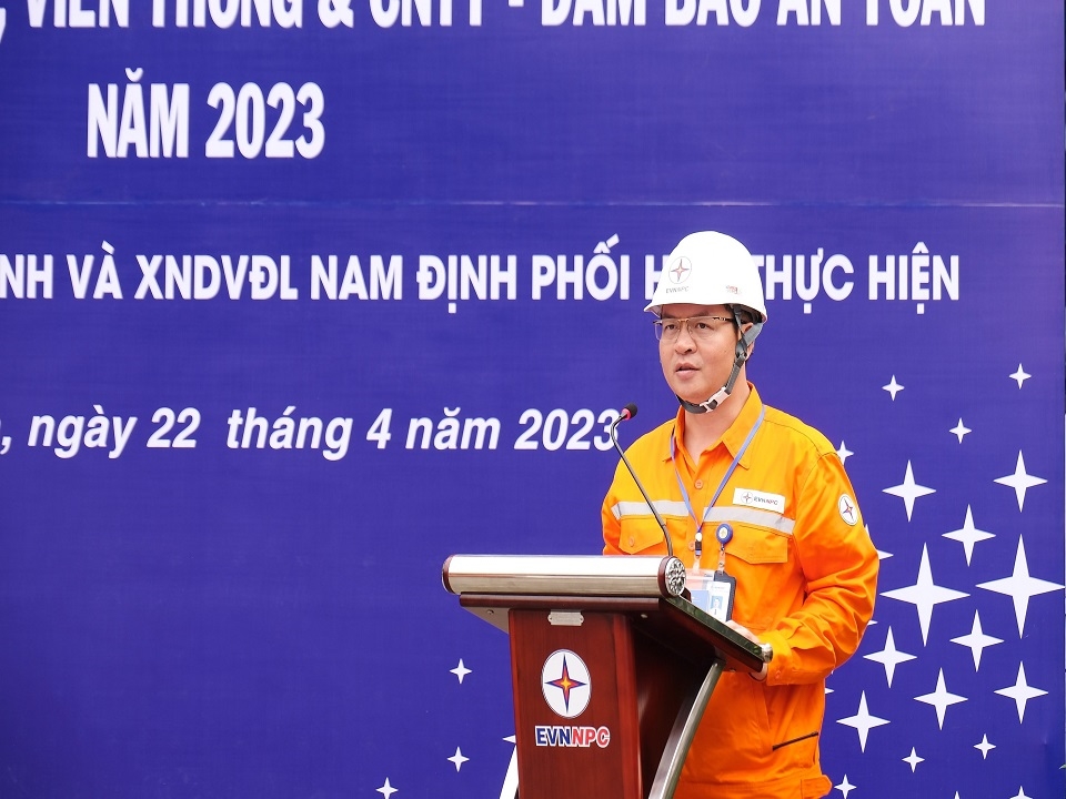 Ảnh a Kiên phát lệnh