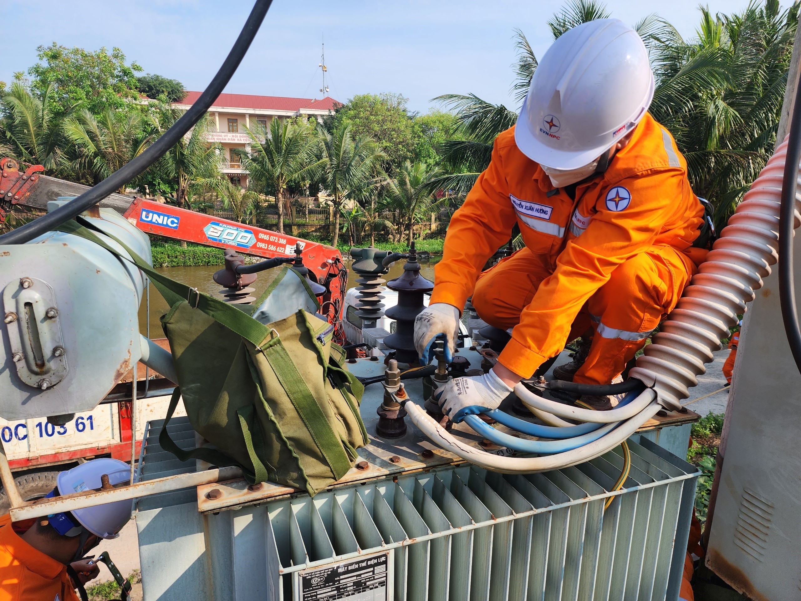 z4346587832645_050db0a327fd01f74a2d8d23de095a8c