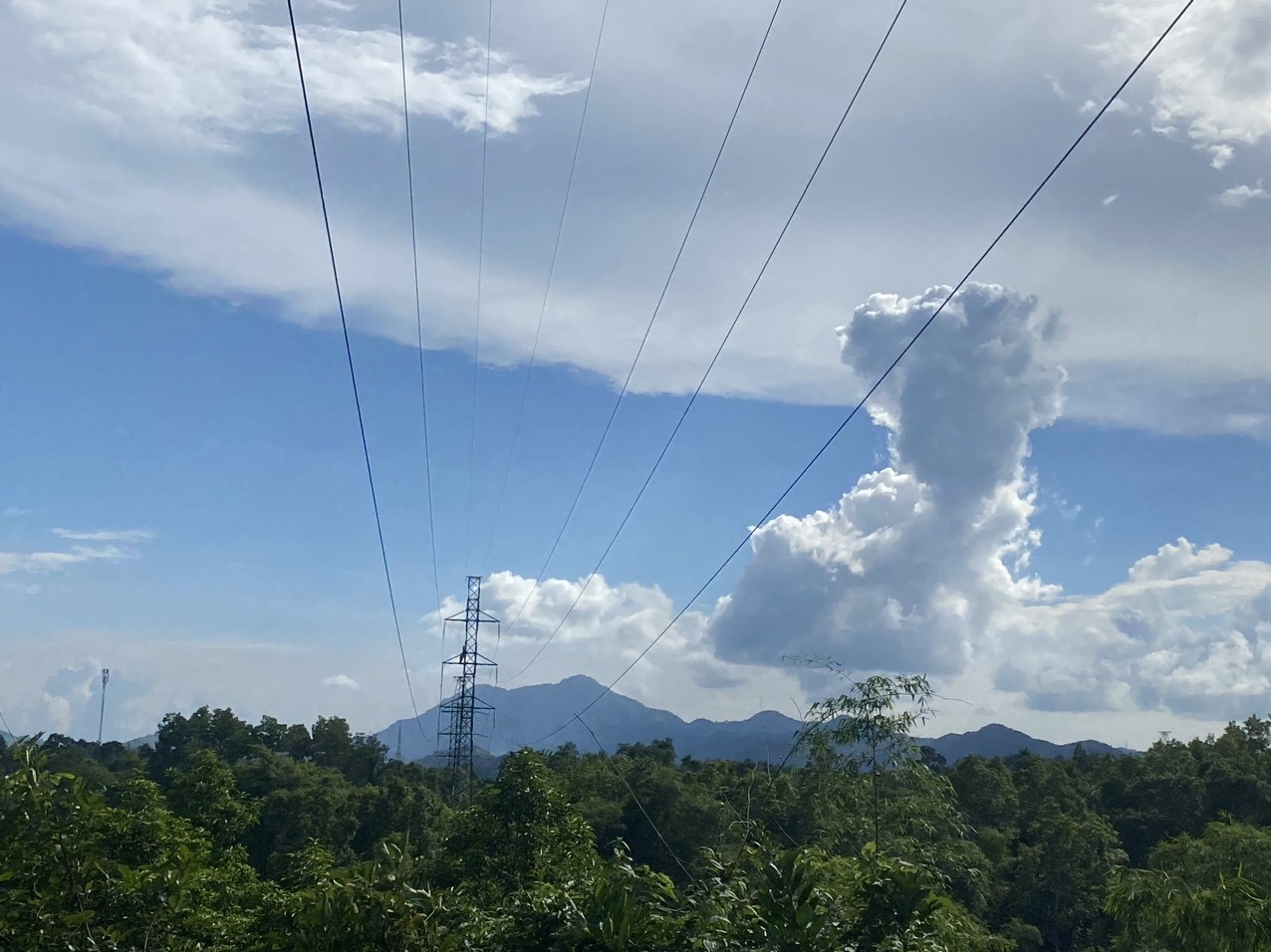 Thực hiện thay ống nối pha B khoảng cột 05 sang 06 lộ 173E26.1 Bắc Kạn-172E6.6 Phú Lương