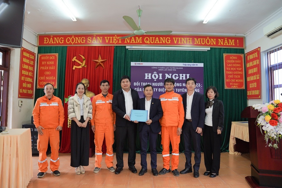 Doi thoai lao dong 6