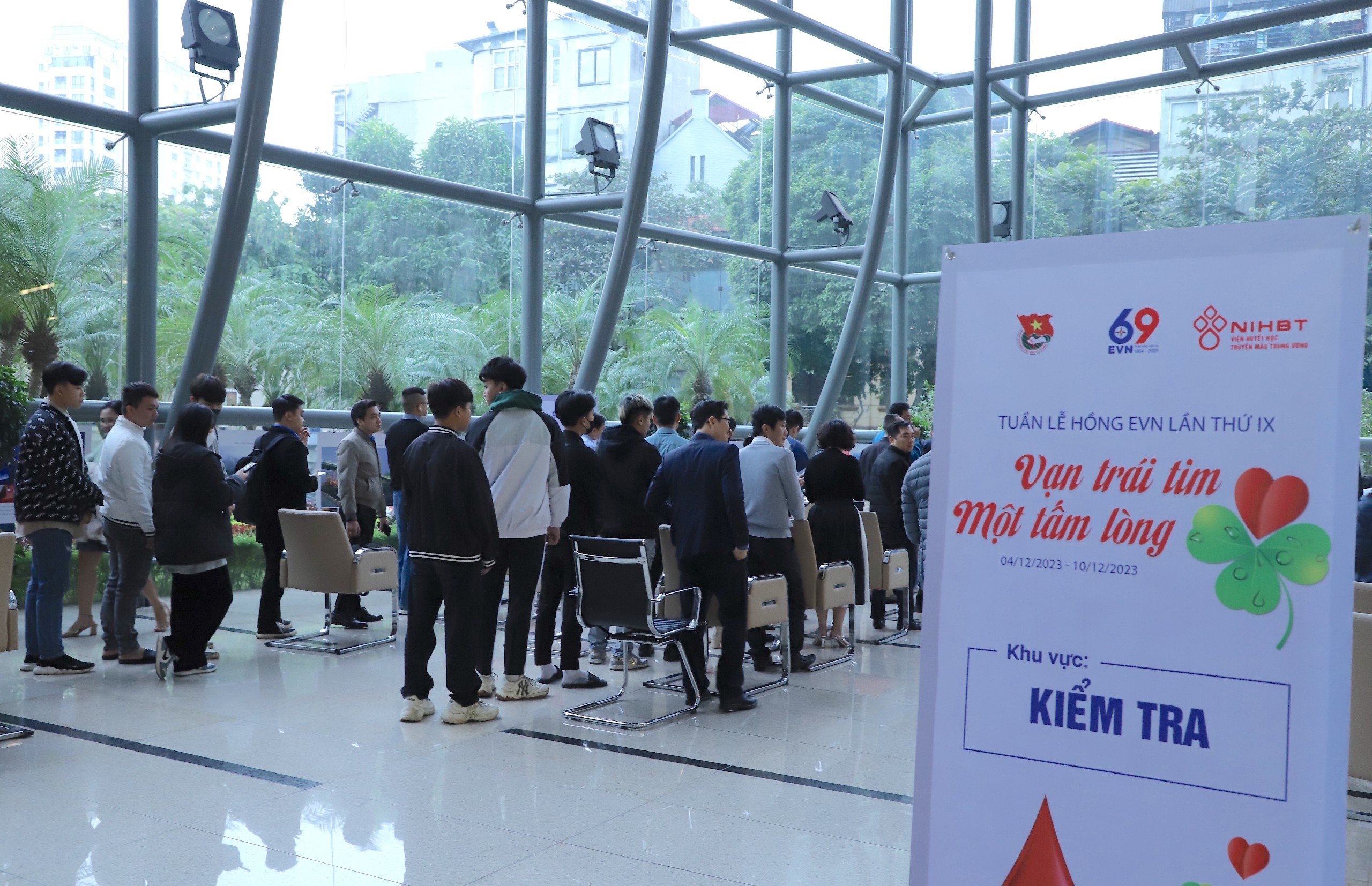 Xet nghiem kiem tra truoc khi hien mau