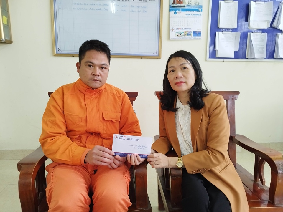 z4043327114084_339977753dad3cdf3da3f928110f9ec0