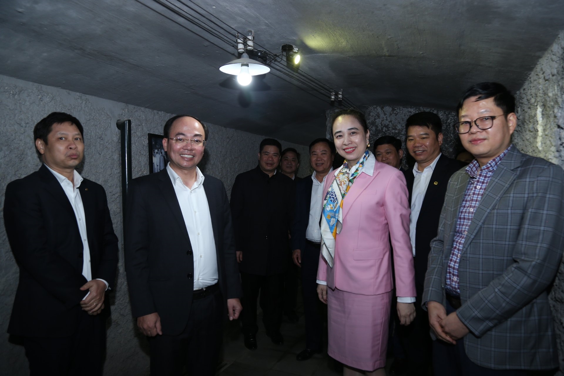 z5215426352192_589f3c8dd36f49a2c9f65a4b7f235801