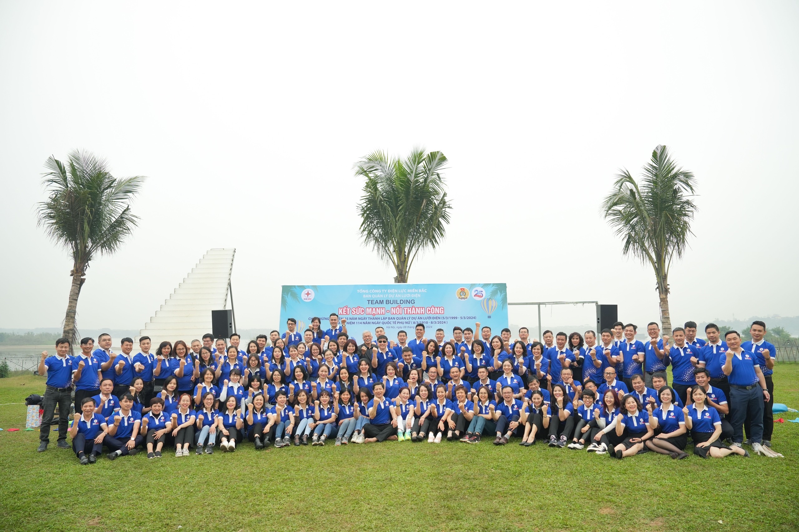 z5235800485769_8a57e26b05c0aec92a89327d75926af0