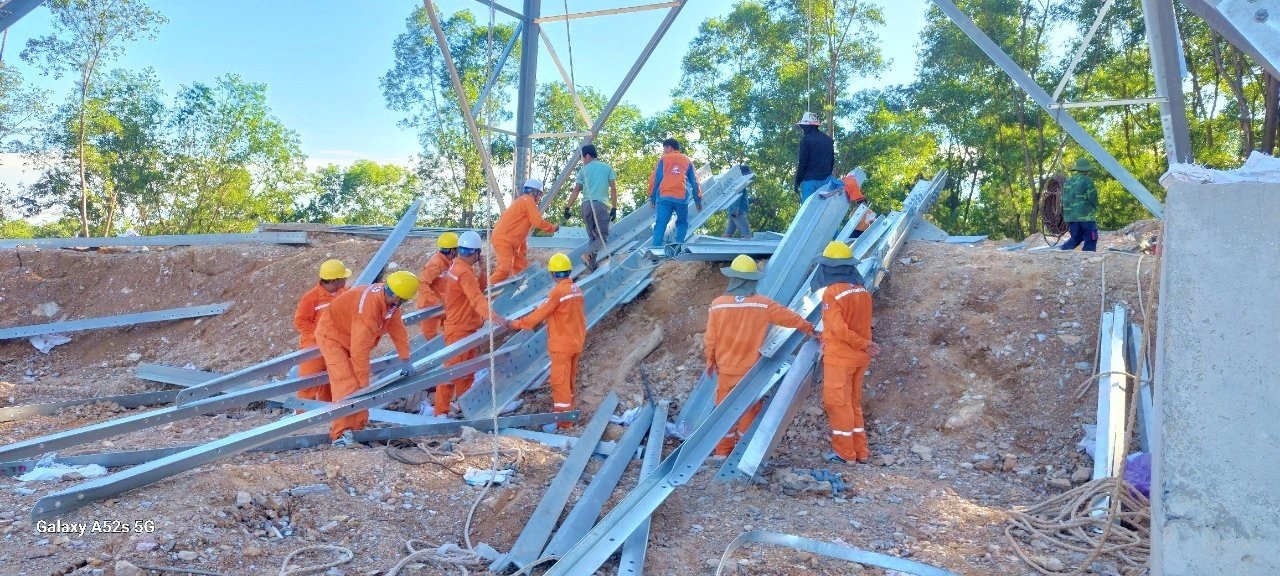 Phú thọ vị trí cột 317 thuộc xã Nam Lộc, huyện Nam Đàn, tỉnh Nghệ An