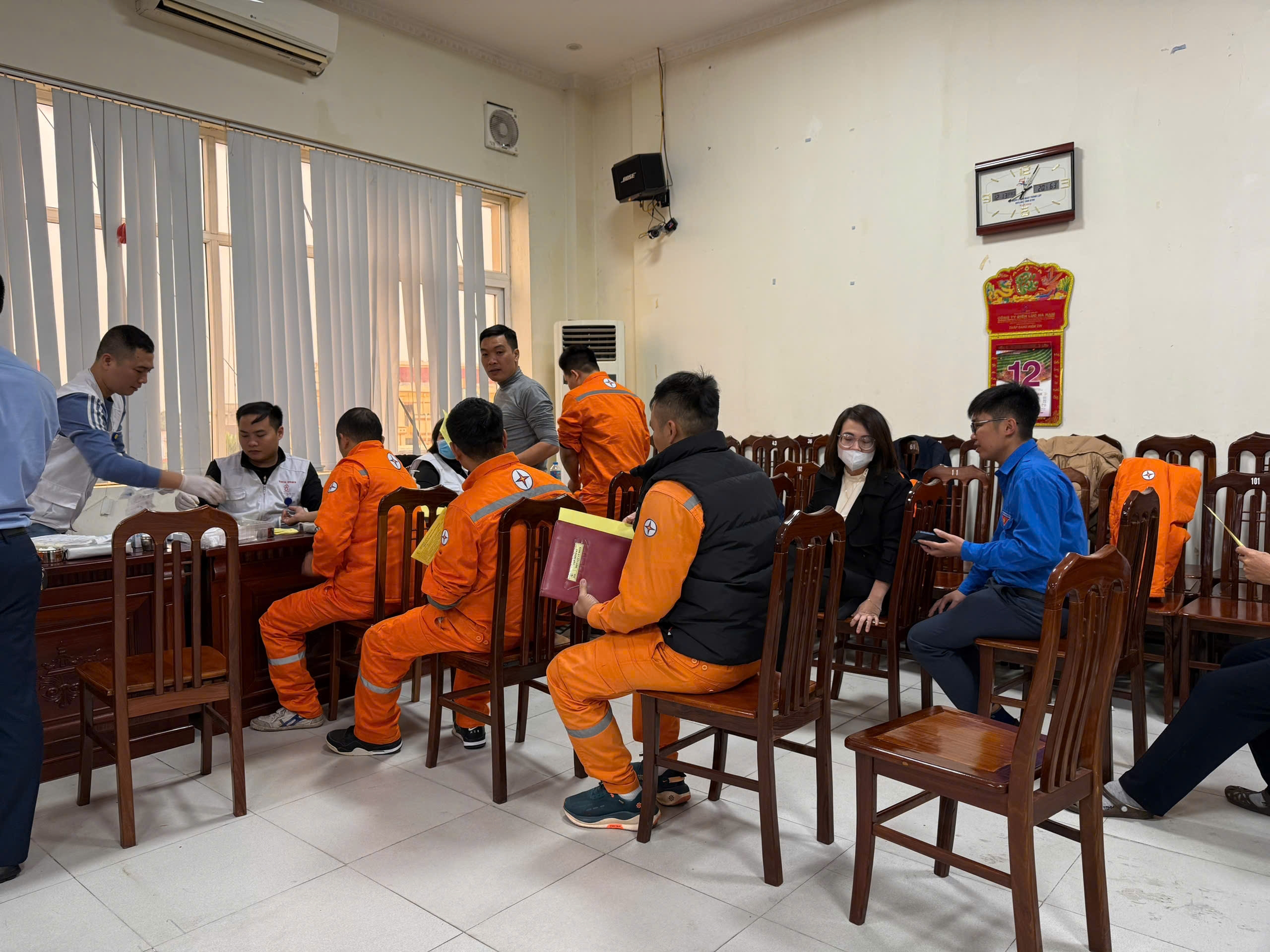 z6126954189898_52bd07d1b134cf9f7edddb9a6b05bbaa