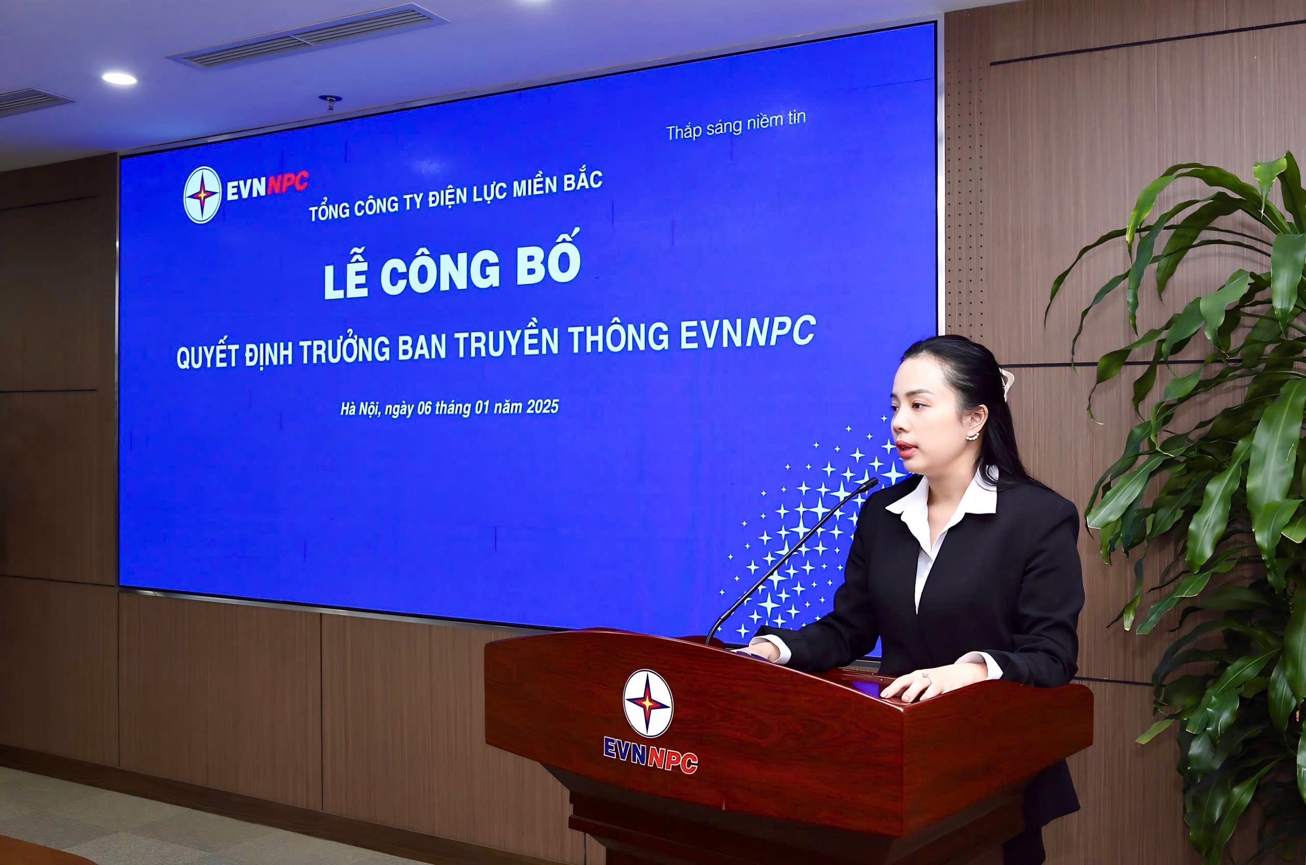 z6203884501160_74378b233bc40970f10936d4c8893fc2