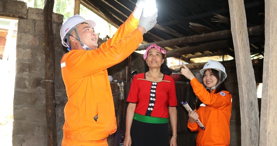 PC Nghệ An triển khai nhiều hoạt động “Thắp sáng niềm tin” nhân dịp tháng Tri ân khách hàng năm 2024