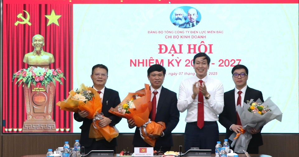 Đại hội Chi bộ Kinh doanh nhiệm kỳ 2025 – 2027 thành công tốt đẹp