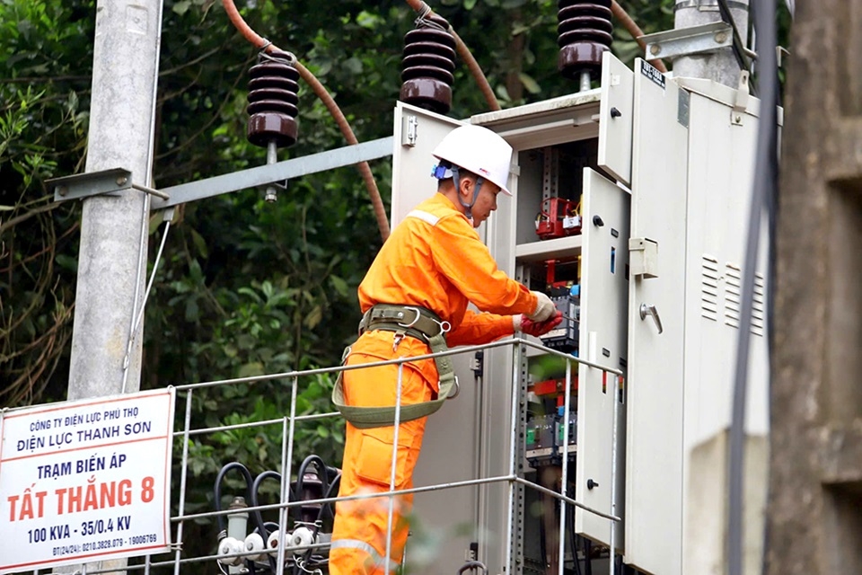 111d2081319t580l5-am-bao