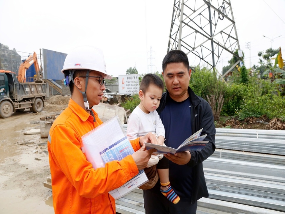 z6487909754518_ad630c45816cf6c259ce35cf3b05ff21