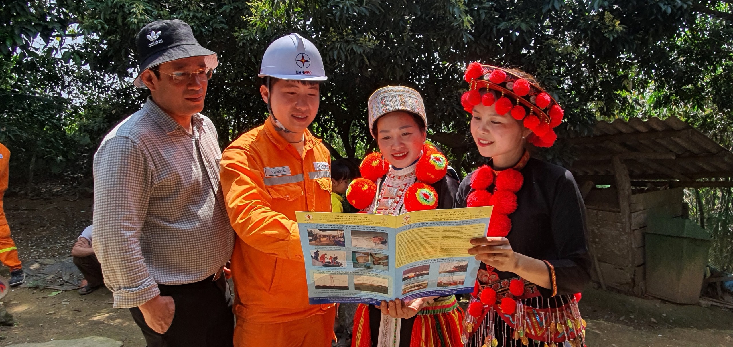 z4204094661943_00ede73f388045576f2abb609299df24