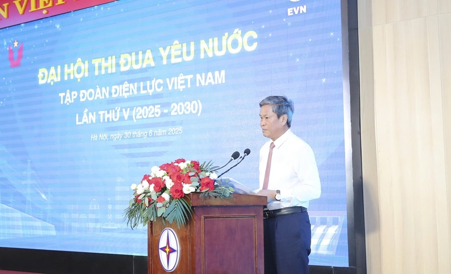PCT Tổng Liên Đoàn phát biểu