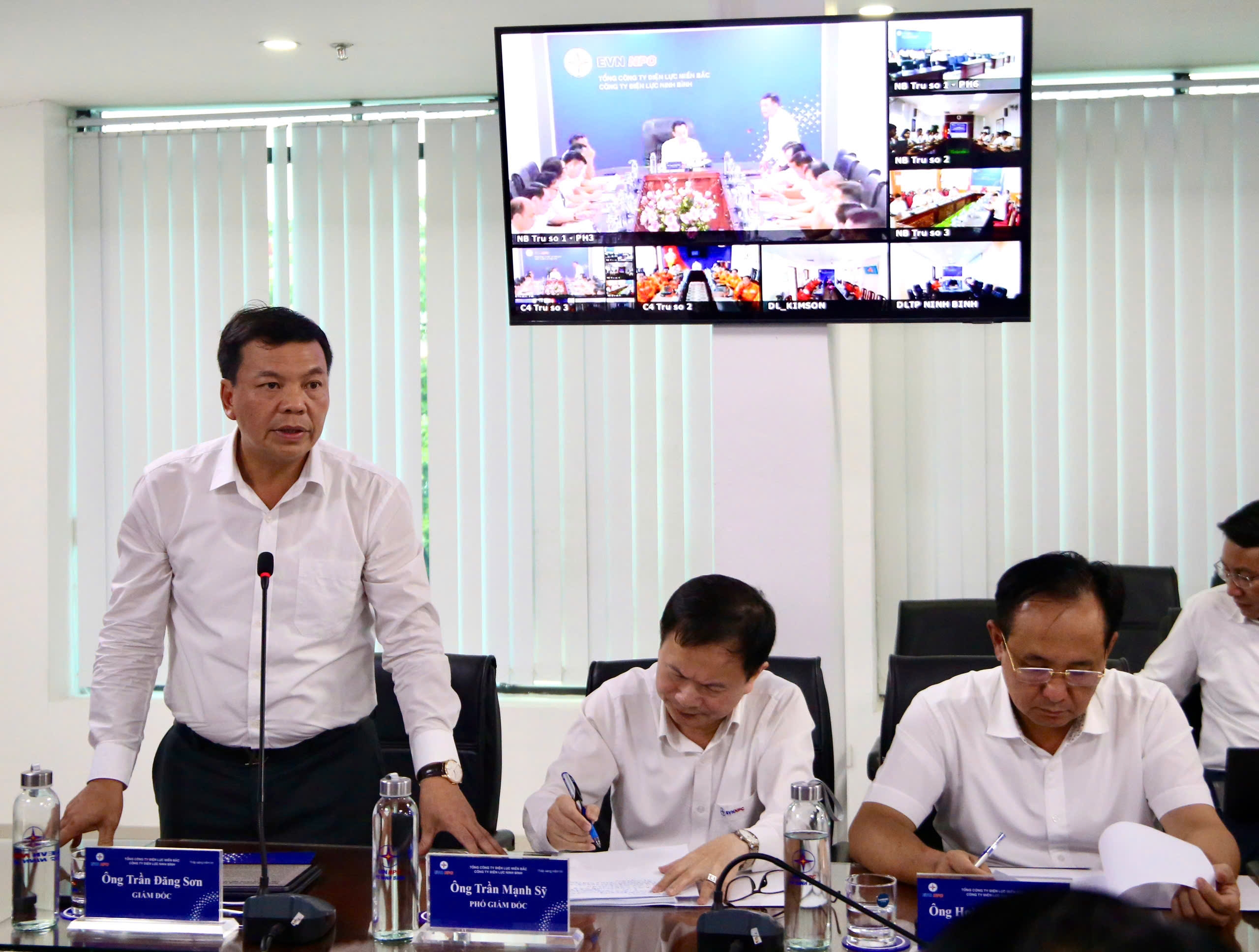 z6762264435205_fb1bee9b4fdb2327274751b0ce07c824