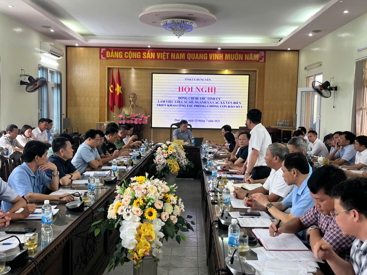 z6823376828701_cf87421b1ddee4c6ba51661b2eb0dea9