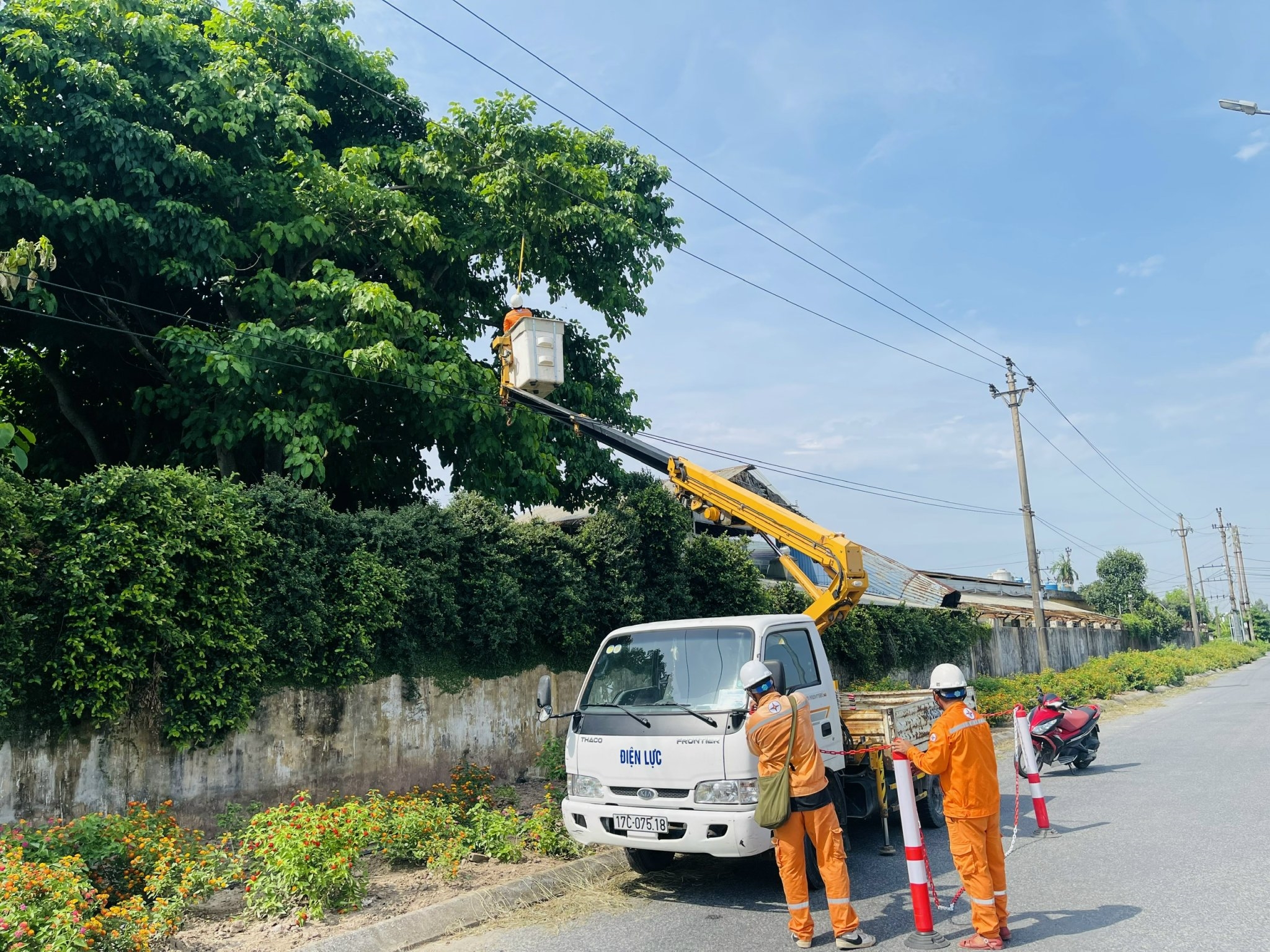 z6822733848767_72fef2ba3c496ef65f196d83bf5072ad