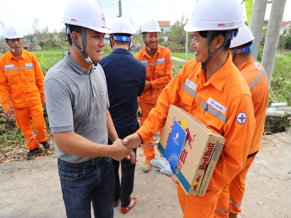 z6880109386328_a77439e7aaab1d65fa001da89e45347c