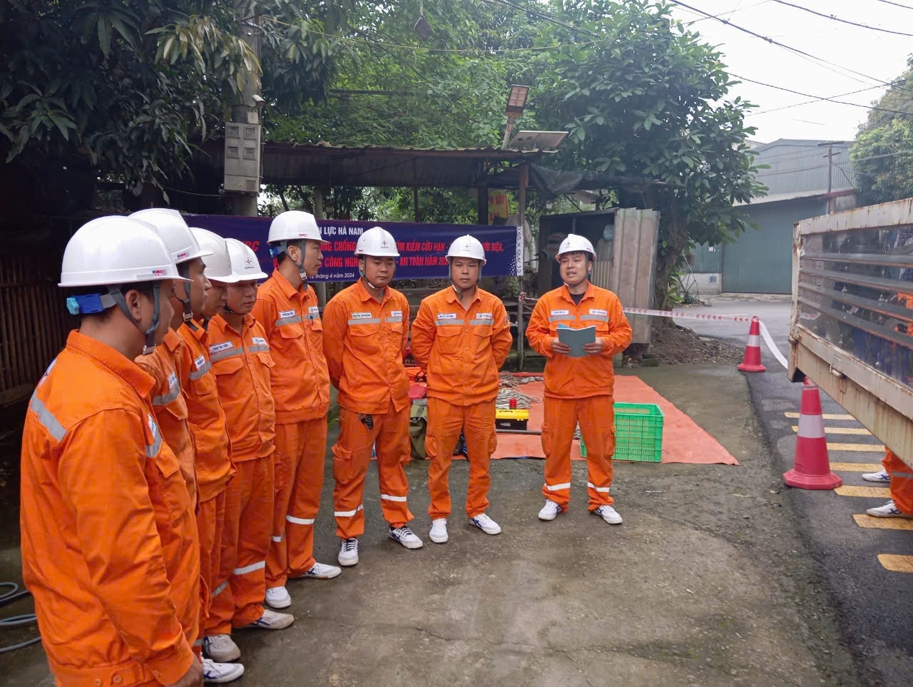 z5941894950732-2c77f52c4a554f4a565a3eb103ae9c0c