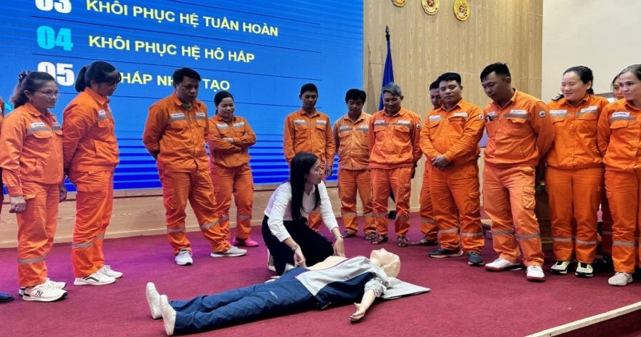 PC Lai Châu tổ chức huấn luyện định kỳ công tác An toàn vệ sinh lao động năm 2025