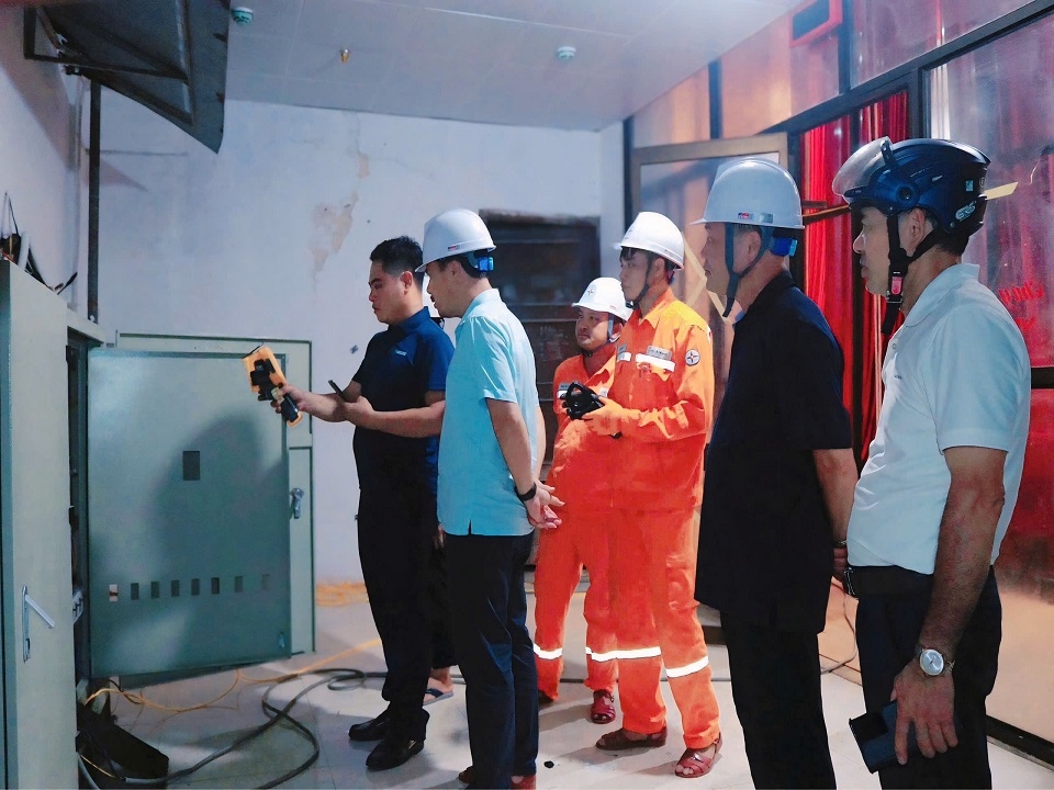 z7069546999171_ae770f355b15fa5630d7cdaddac06d1b