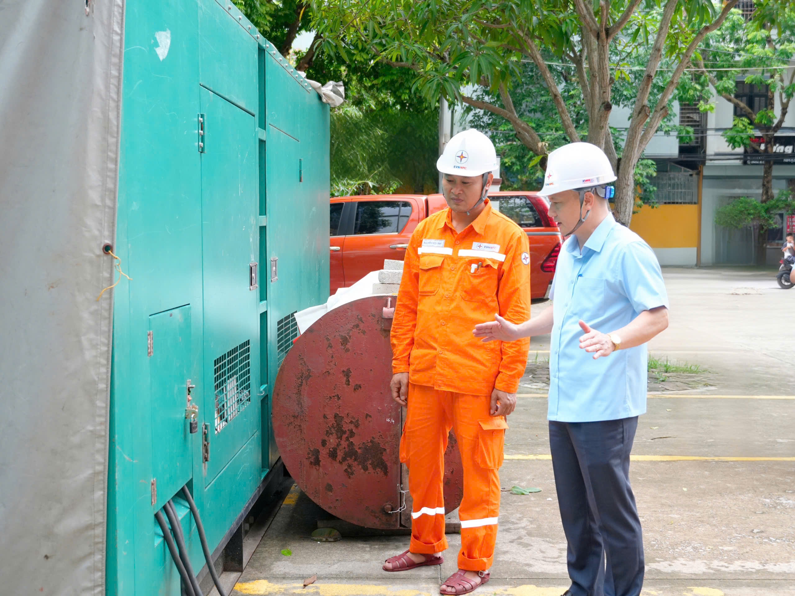 Giám đốc Kiểm tra chỉ đạo công tác cấp điện