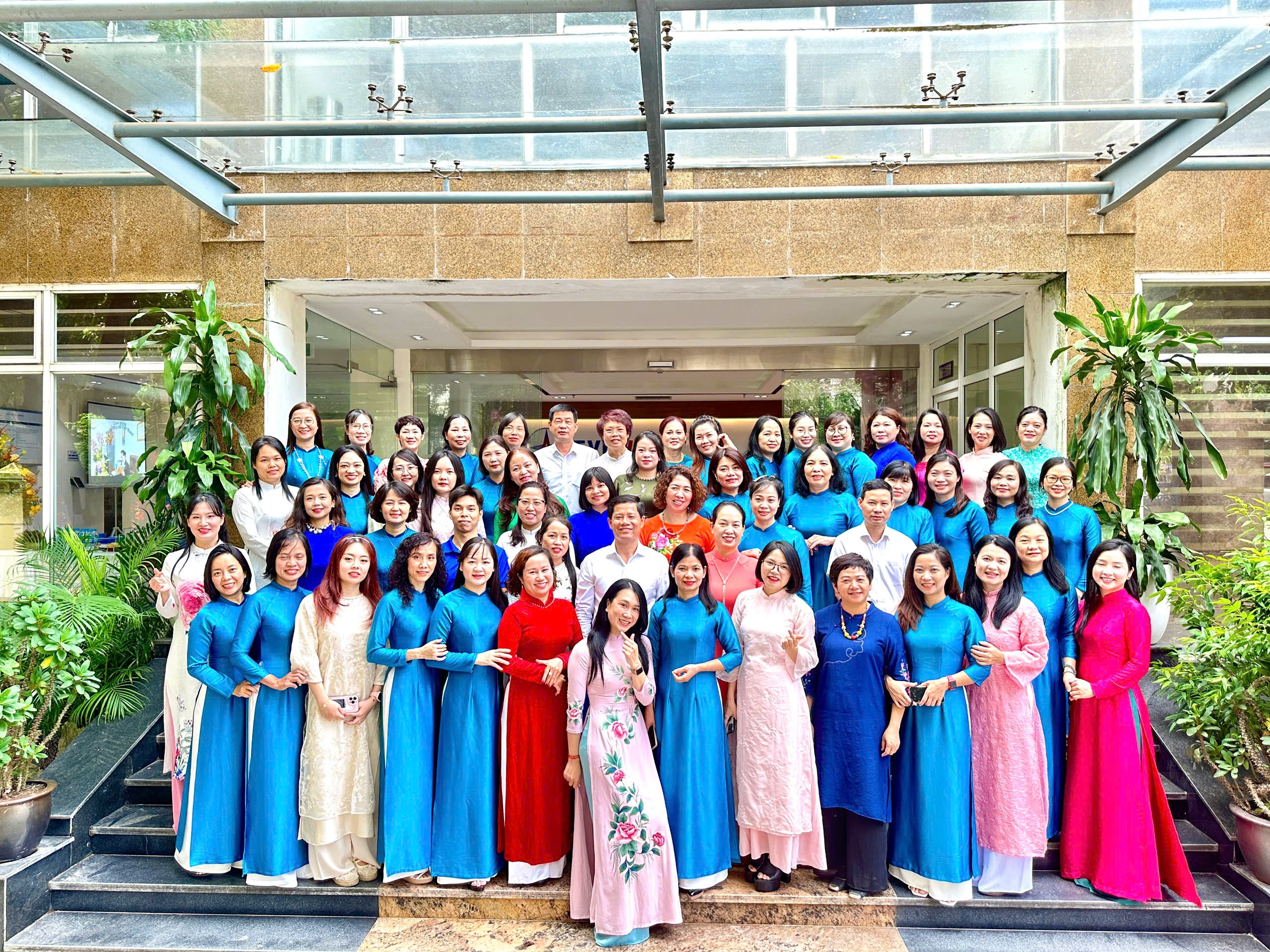 z7135812704950_8b9d023c2711118592b8b862b7aee78e