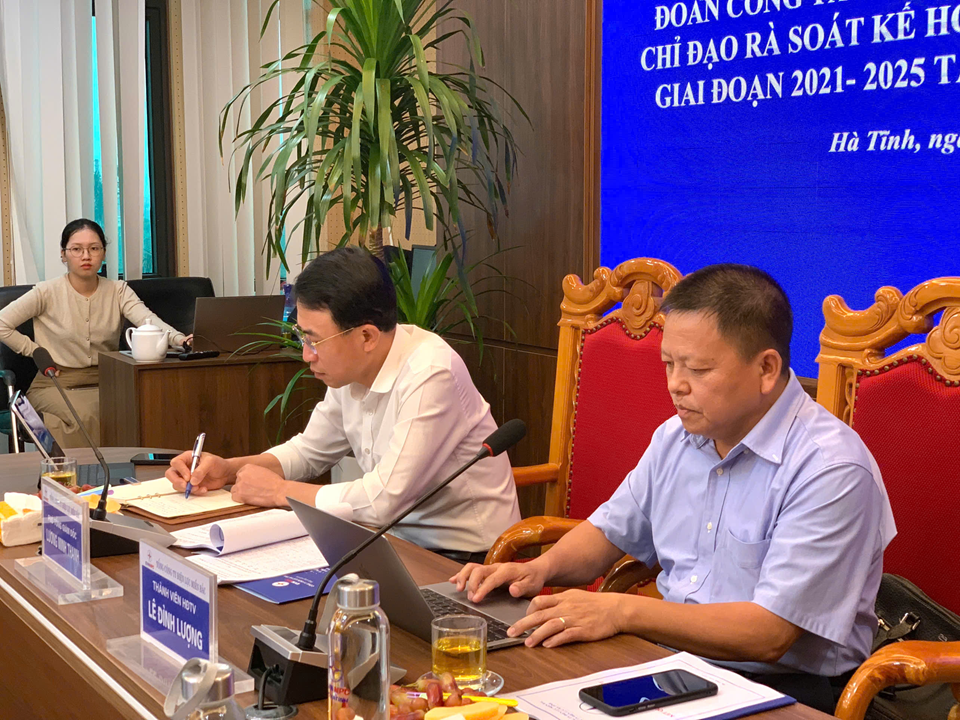 z7170087237604_17e91b0e3301b6152d14bbe485fd6f7d