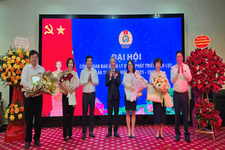 535739f66455e90bb044 - 8K JPEG