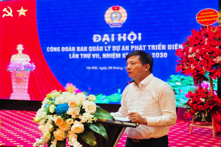 crop 111542597642515771 - 8K JPEG