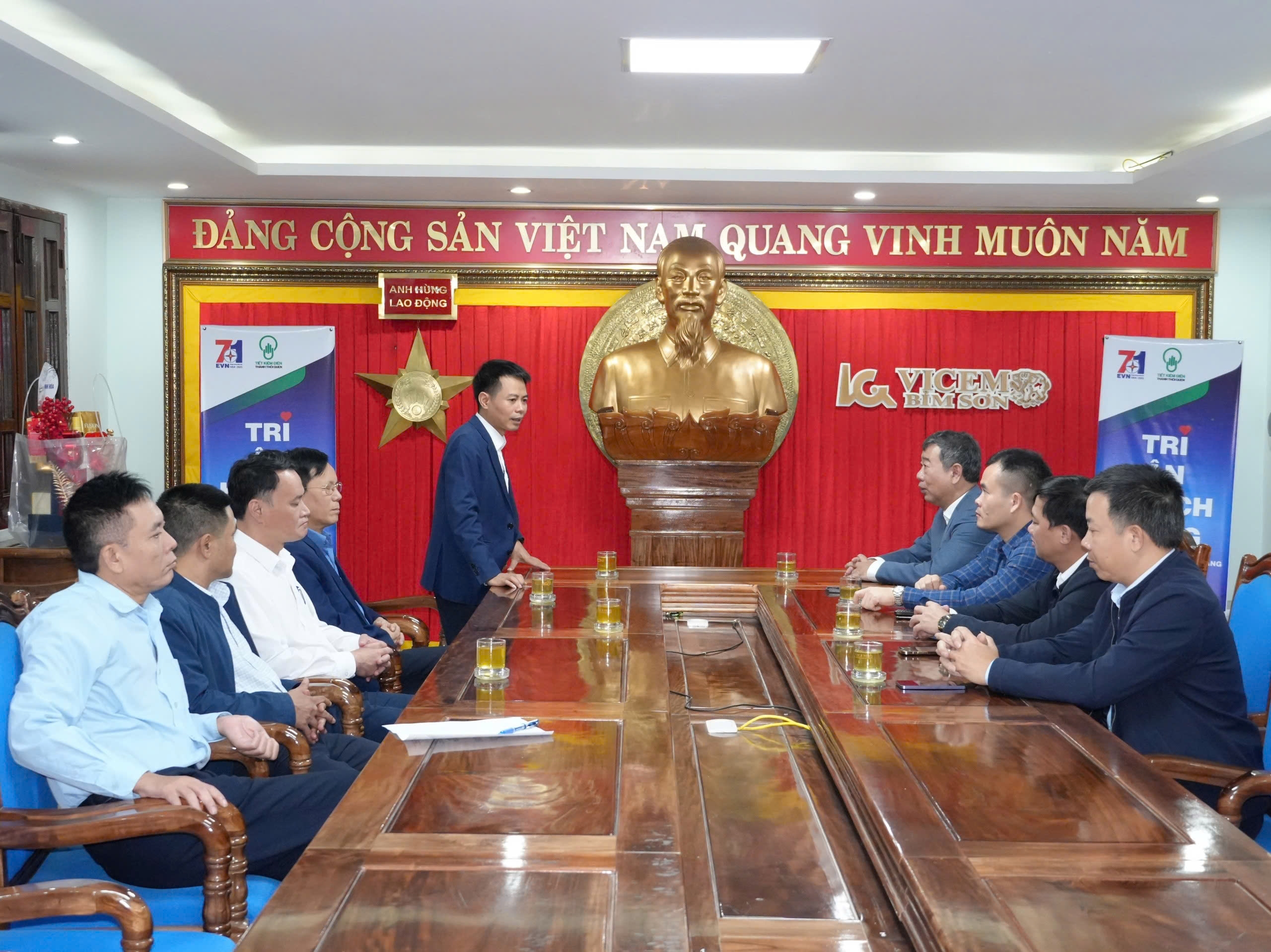 z7195000288441_d32373d661d83822e5f0b409ace50992