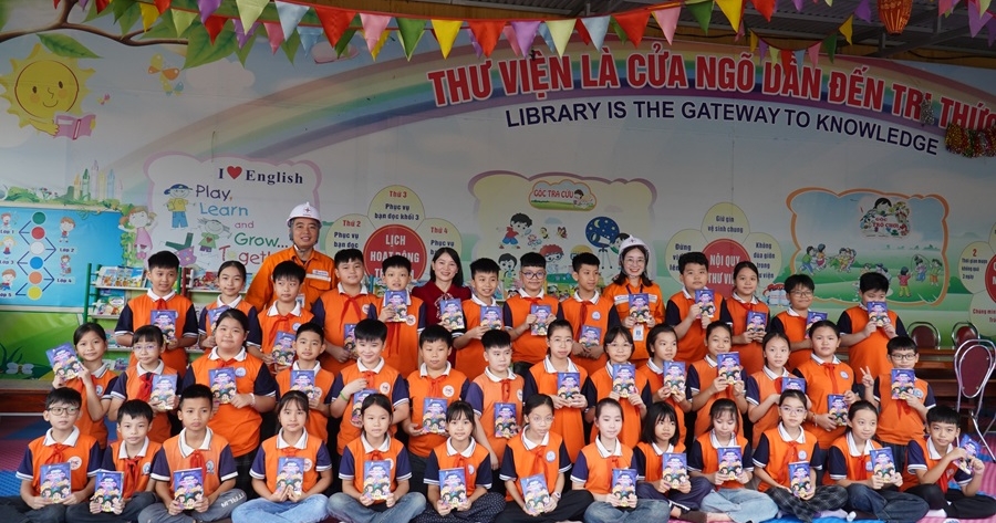 “Bí mật quả cầu tím” – Khi ngành Điện gieo hạt năng lượng xanh trong tâm hồn trẻ nhỏ