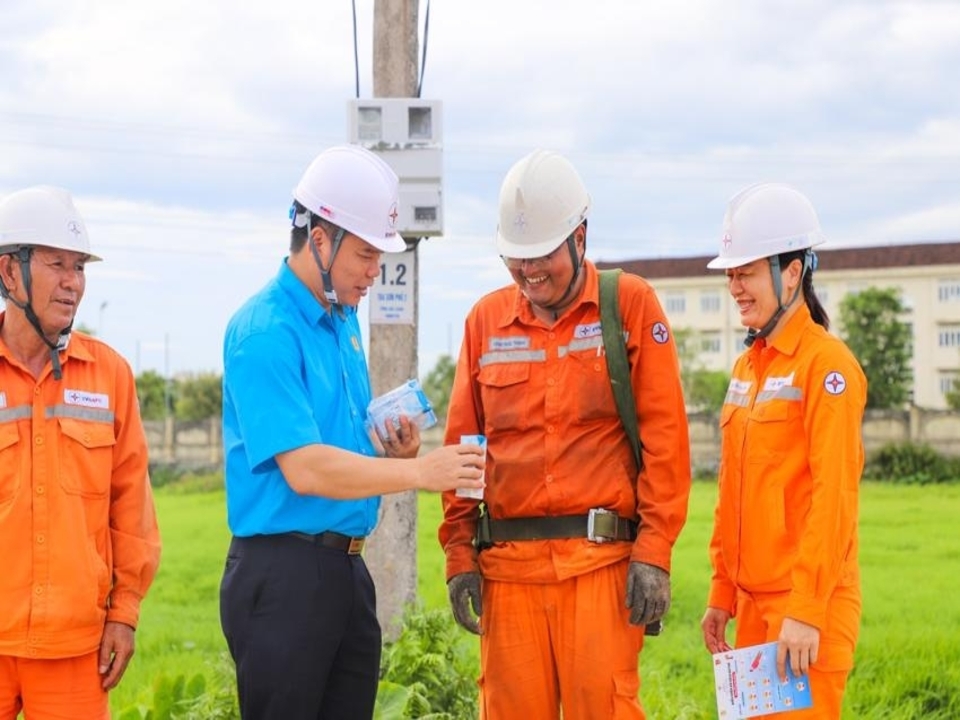 CĐ NPC THAM HOI NANG NONG-850x566