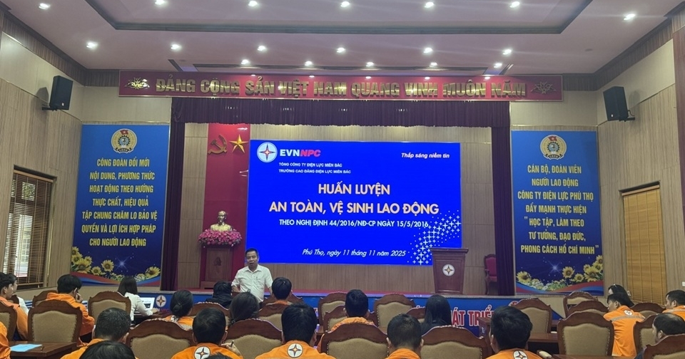 Lan tỏa văn hóa an toàn - Khơi dậy tinh thần trách nhiệm trong mỗi CBCNV Công ty Điện lực Phú Thọ