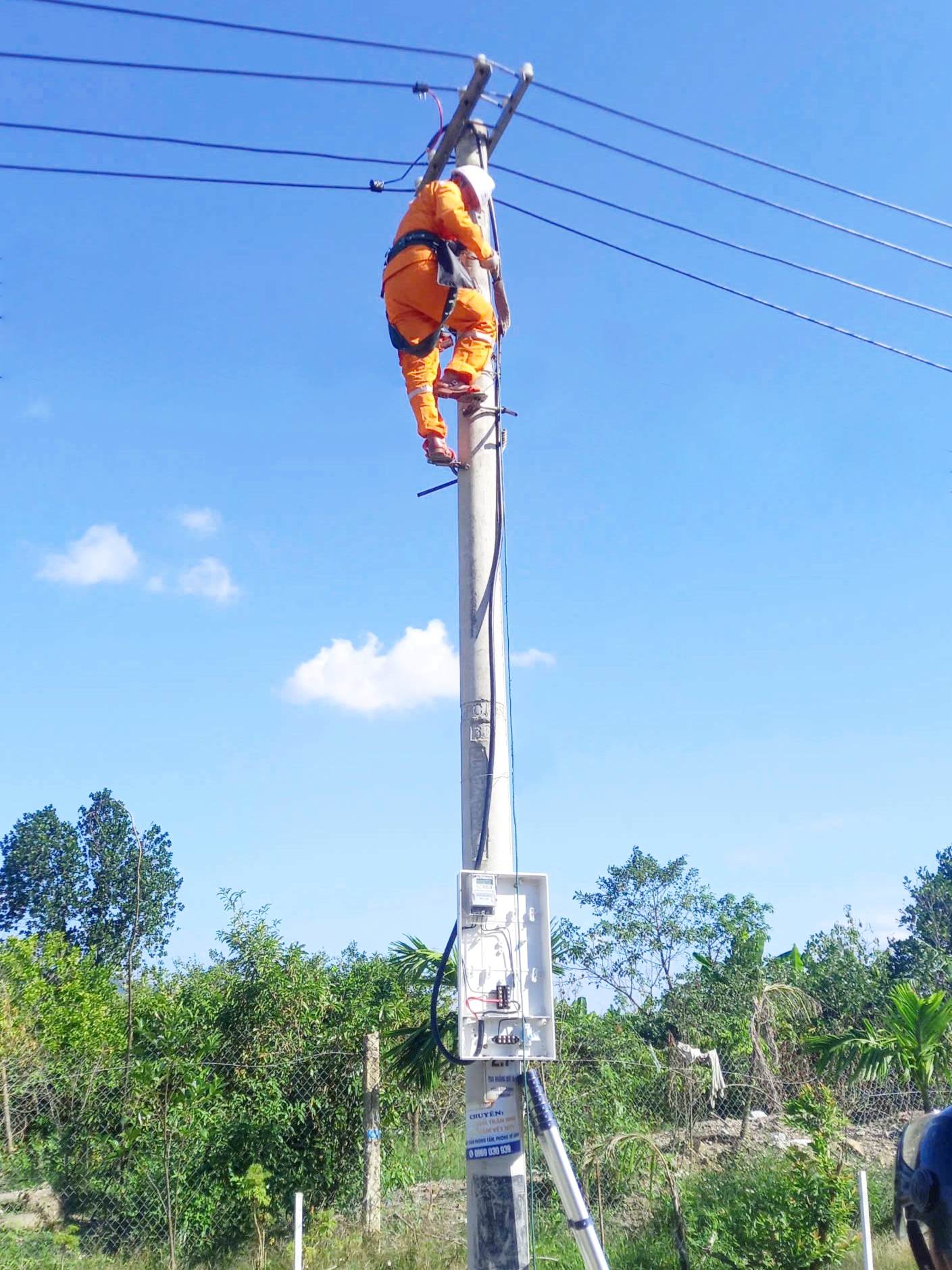 e03d61b14ae6c5b89cf77