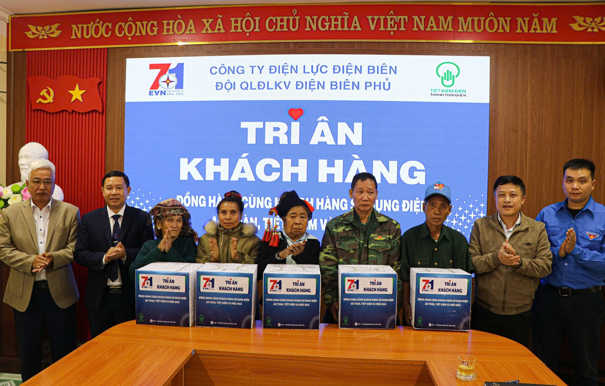 z7305088769473_b8189ebc34bb4263697173ce61628e5f