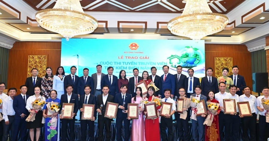 Công ty Điện lực Quảng Ninh ghi dấu ấn với giải Ba tại cuộc thi “Tuyên truyền viên Tiết kiệm điện năm 2025”