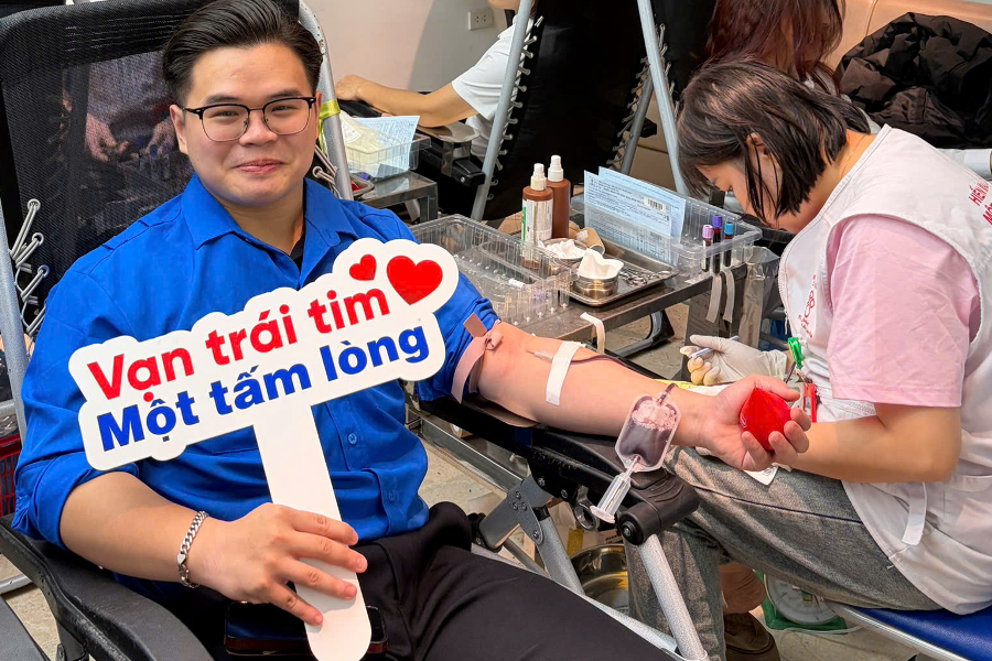 z7295136928879_35a84..._imresizer