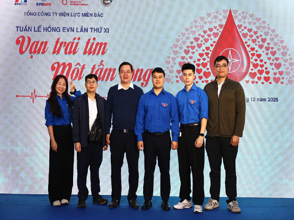 Tuần lễ hồng 2025.1