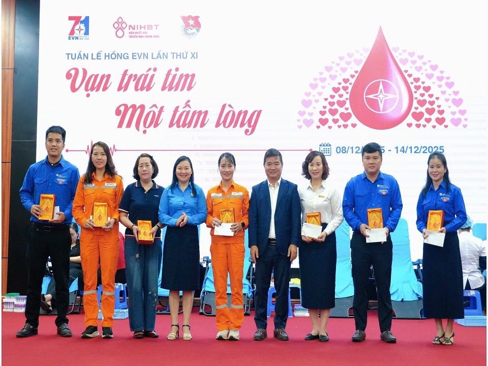 z7319576895785_40d6712faaa00f128ff761df60689183