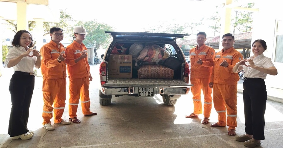 Đội Quản lý Điện lực khu vực Bình Lục (CTĐL Ninh Bình): Thắp sáng niềm tin, gửi trọn nghĩa tình về miền Trung ruột thịt