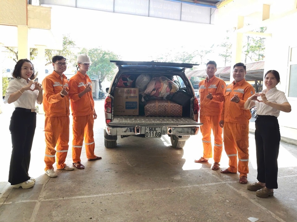 z7279520422274_bd43f27072fae372312a3c2df9b52fcc