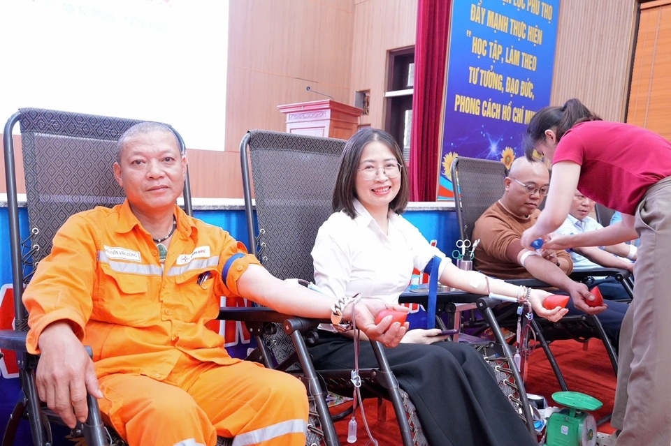 z7319588321445-a964304b336eab27e38105c487fcc096