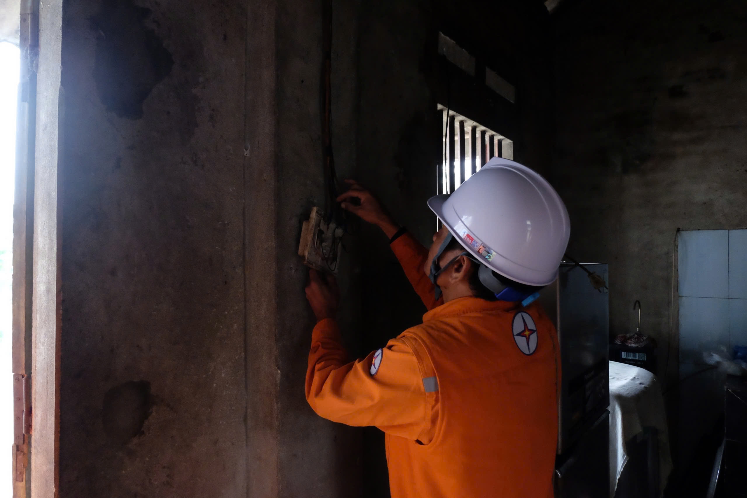 8e5926806bfbe4a5bdea3