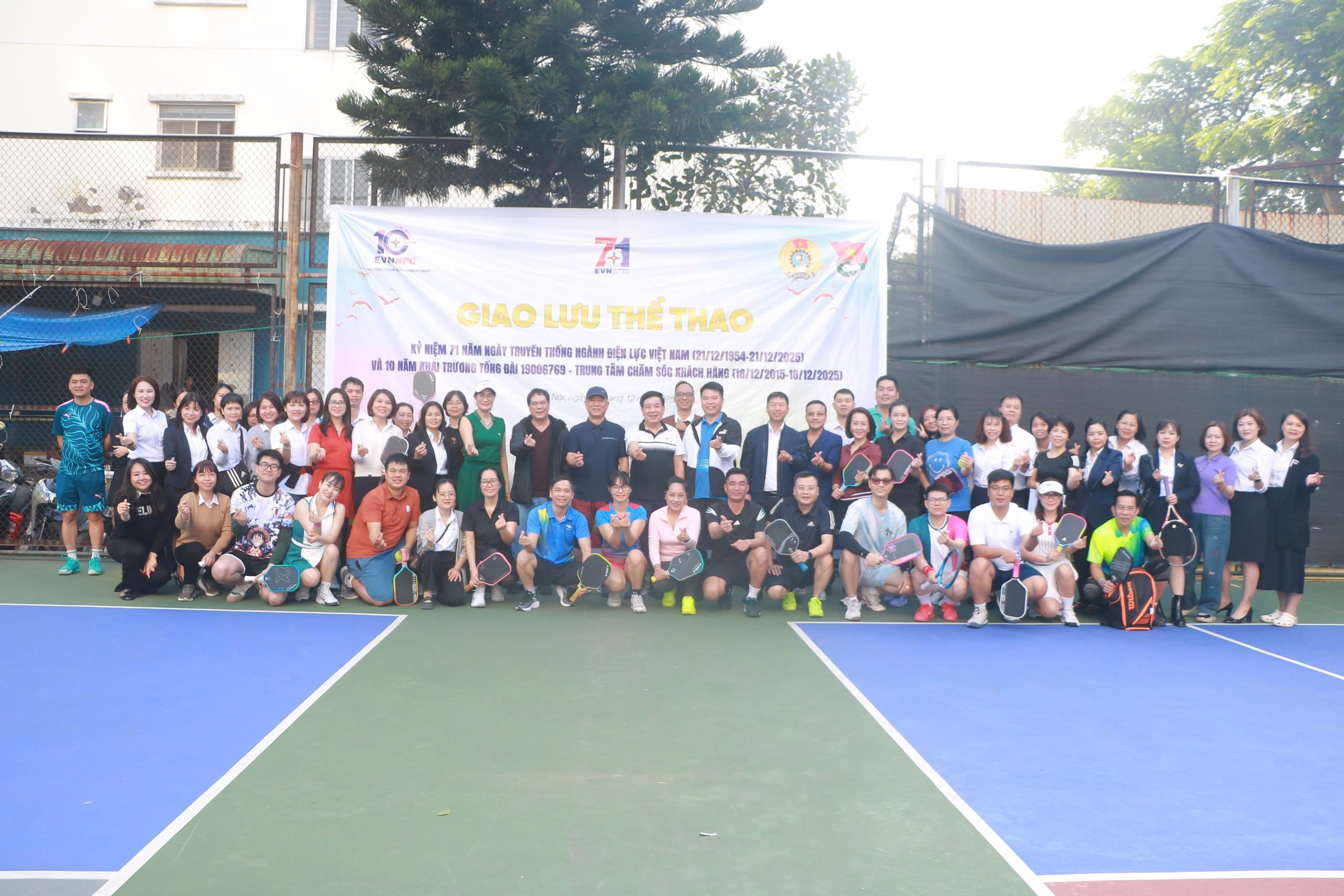 23d842e7fee571bb28f4