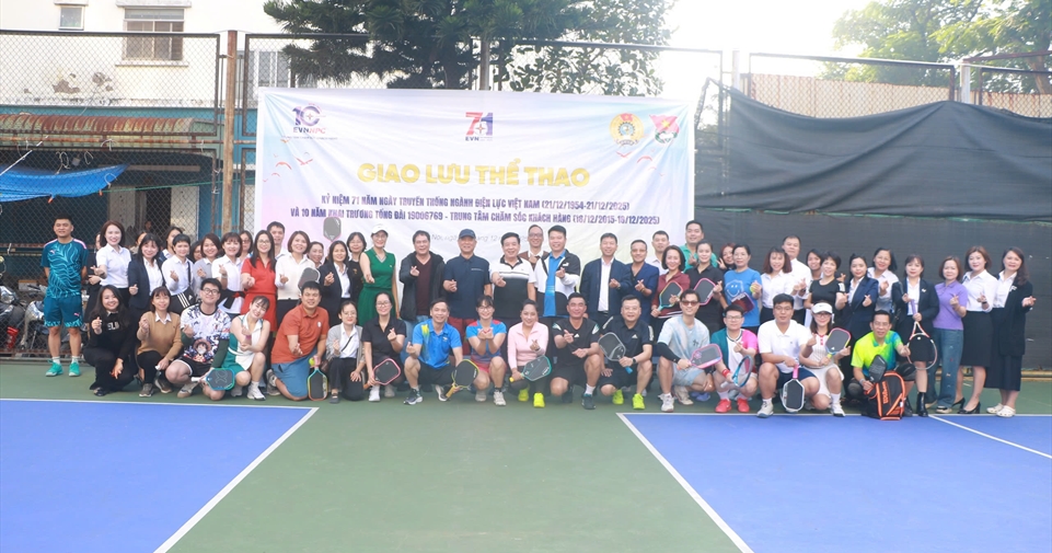 Trung tâm Chăm sóc khách hàng EVNNPC tổ chức giao lưu thể thao – lan tỏa tinh thần đoàn kết, tiếp nối truyền thống ngành điện