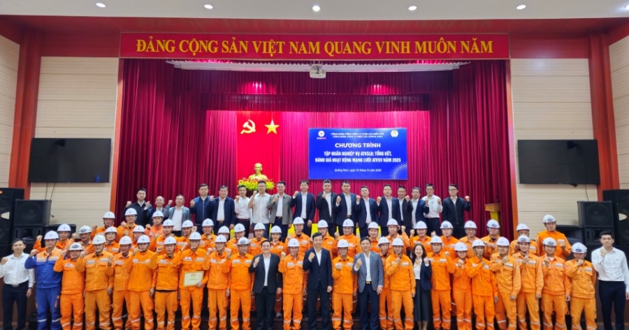 Công ty Điện lực Quảng Ninh tổ chức Hội nghị Tập huấn nghiệp vụ ATVSLĐ và Tổng kết mạng lưới ATVSV năm 2025