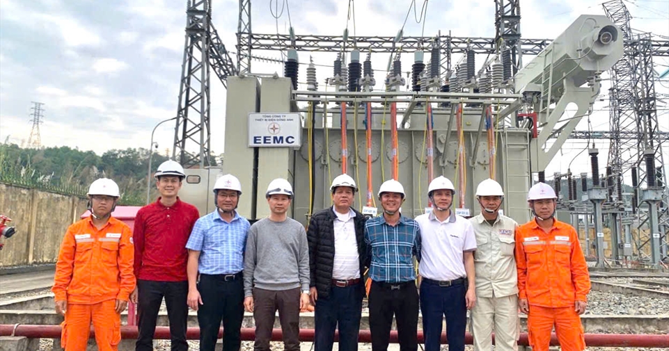 Ban QLDA lưới điện đóng điện thành công Dự án nâng công suất MBA T1 TBA 110kV Cẩm Khê 2, tỉnh Phú Thọ