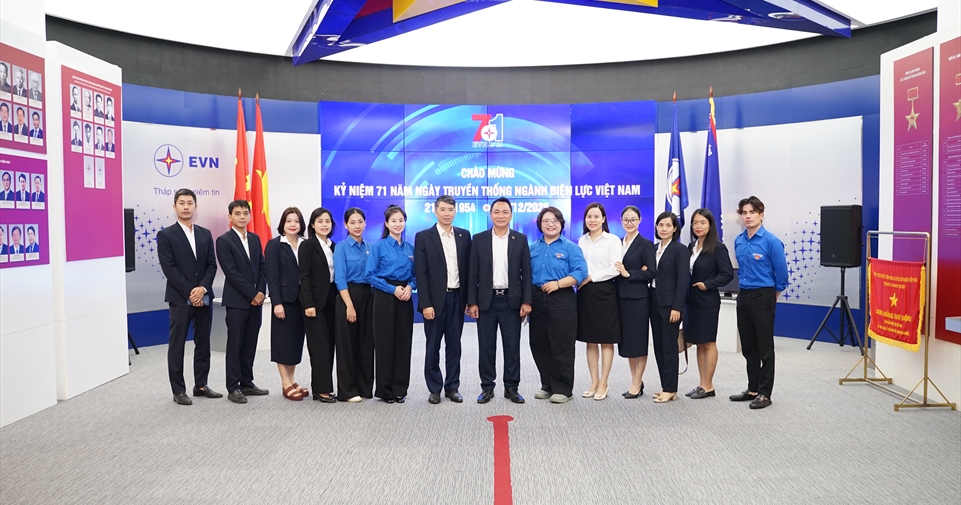 Tự hào 71 năm Ngành Điện lực Việt Nam - Công ty Dịch vụ Điện lực miền Bắc với hành trình gìn giữ và phát huy giá trị truyền thống ngành Điện lực