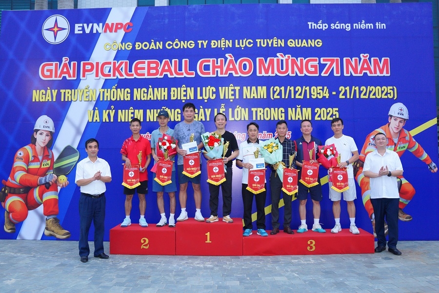 Giai Pick thanh lap nganh 12